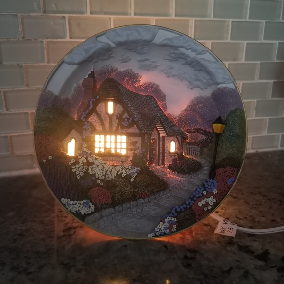 Vintage Bradford Exchange Thomas Kinkade Illuminated Cottages The Flagstone Path - Picture 2 of 11
